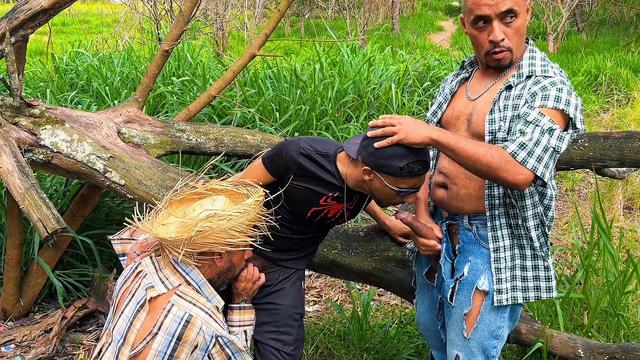 Machos LENHADORES numa brotheragem na Floresta 