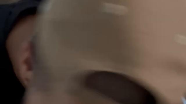 Caindo de boca na pica do novinho 