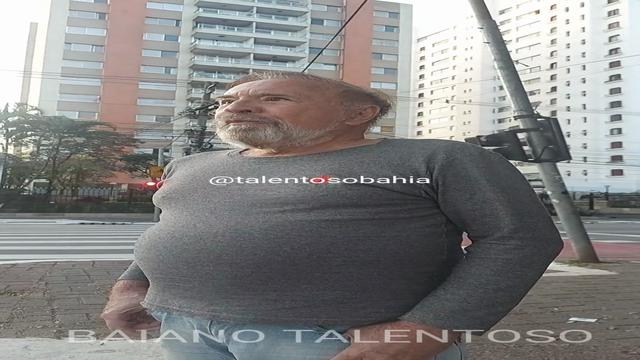 CONHECI ESSE COROA DE 64 ANOS NA CAMINHADA ELE É MUI...