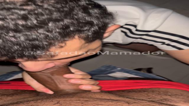 Mamando meu Crush de putaria um novinho cavalão de 2...