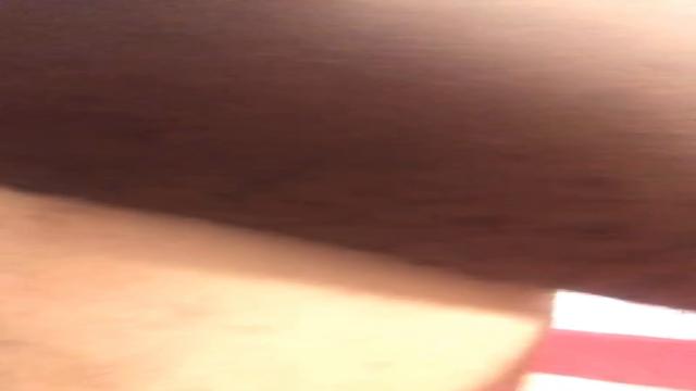 243 - Novinha sentando no colo do Silvio Santos