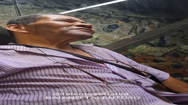 I FOUND THIS GUY AT THE BUS STOP AND WAS GIVING HIM ...