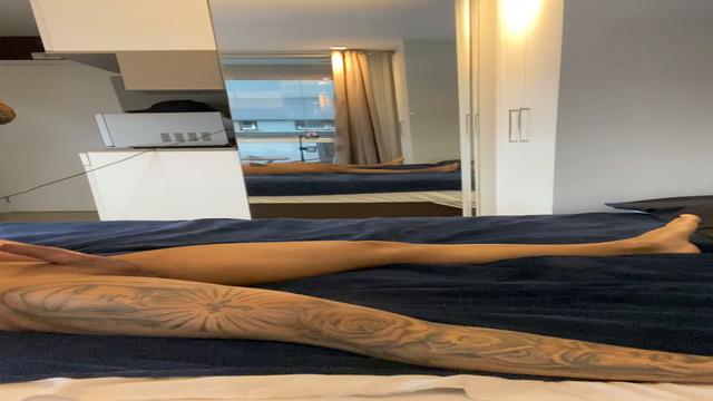 Fudendo o loirinho musculoso ( Vídeos completos some...