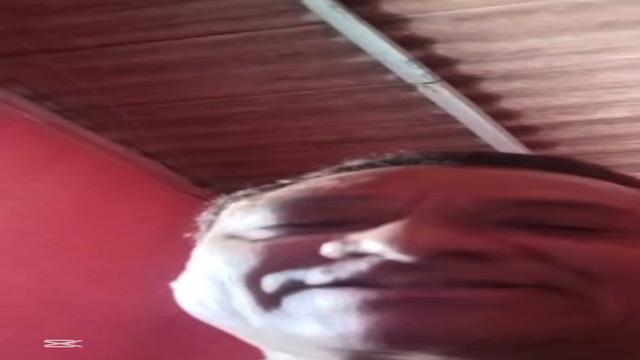 A pica parece uma pedra de tão dura inédito coroa pa...