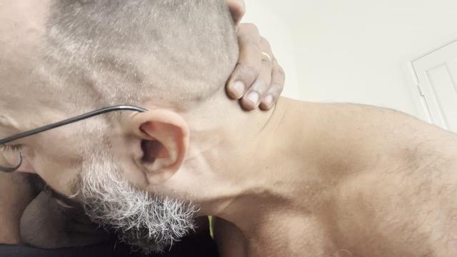 socar uma garganta profunda e muito gostoso.