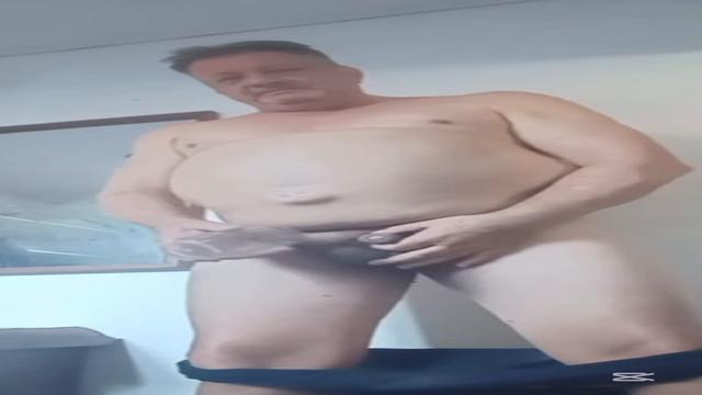 Delícia esse aposentado mais um inédito dessa vez qu...