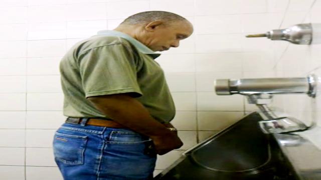 Pissing #21