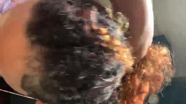 Botando O Viadinho Pra Mamar ?