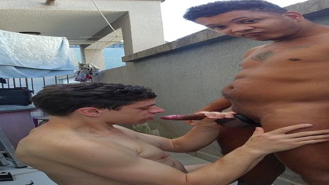 Chamei o Mlk pra mamar no beco de casa 