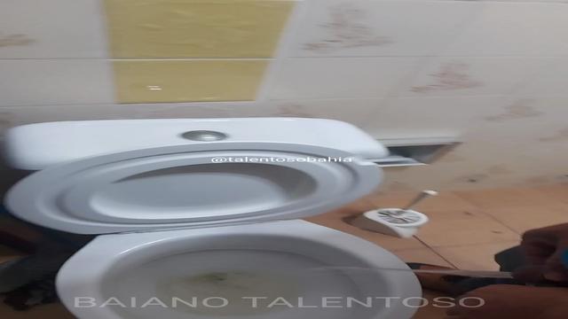 ONTEM ANOITE O PAI DA MINHA AMIGA QUE É UBER  VEIO A...