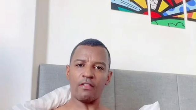 Tenta segurar a gozada comigo!