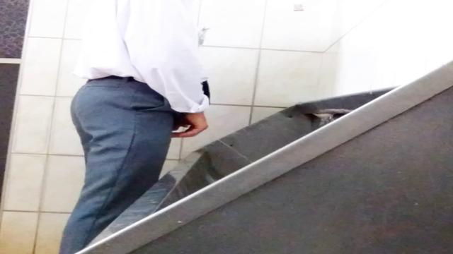 PISSING #272