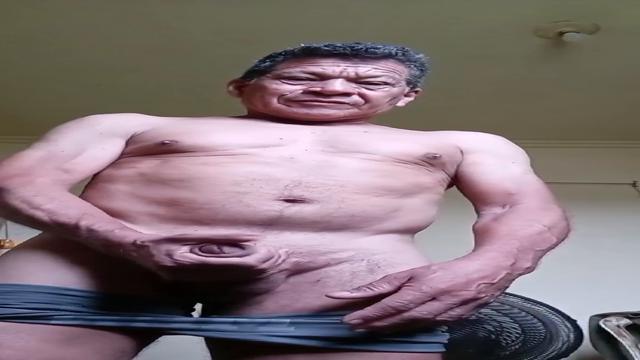 Tem muito leite desse maduro e de muitos outros tudo...