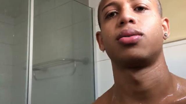 Vem tomar banho com o Ferrari 