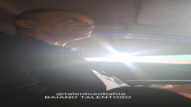 PEGUEI ESSE UBER NA BARRA FUNDA PRA IR PRA CASA E AC...