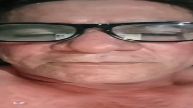 Macho aposentado primeira vez dele aqui inedito que delícia de coroa 65 anos 