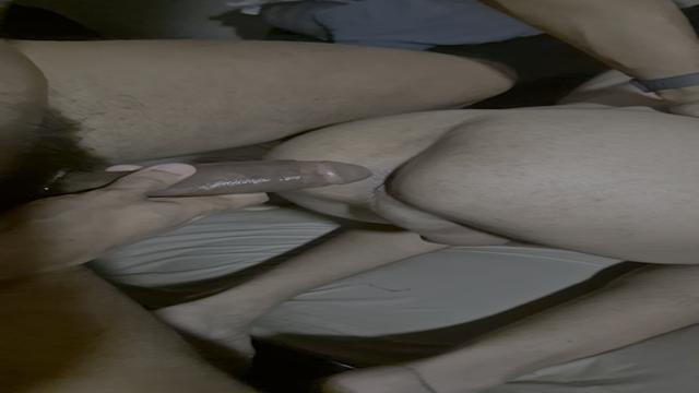 Socando gostoso o mlk!