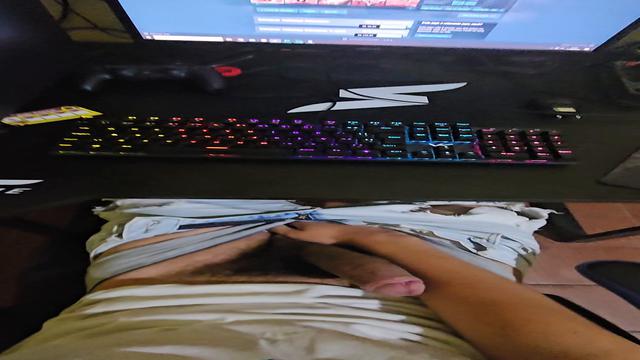 Botando a pica pra fora