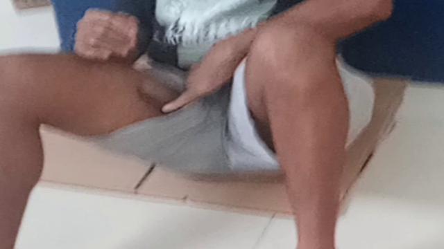NEGAO OFERECENDO $EU PAU