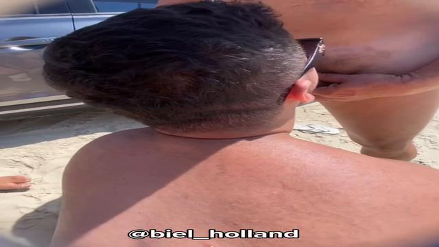 Suruba na beira da praia