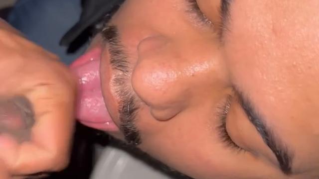 Feirante voltou pra me dar leite de novo