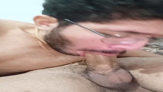 Tá podendo mamar o amigo ?