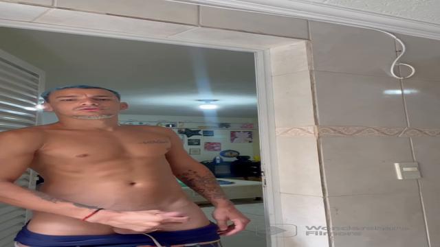 I was very horny, I knocked on the door of the house