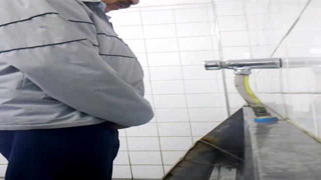 Pissing #105