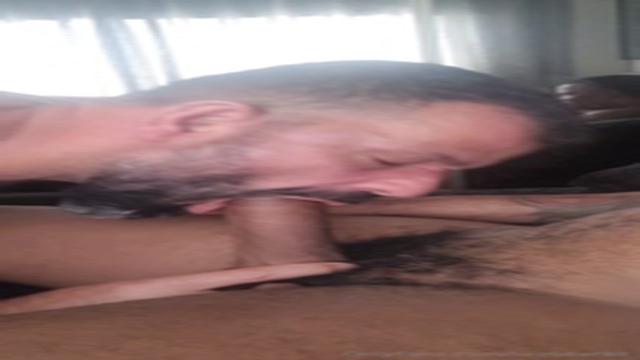 MÉDICO DOTODO EXIBICIONISTA 