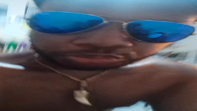 O motoboy fumou 1 e veio liberar o cu
