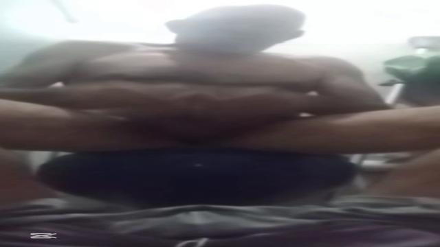 Quem gosta de hétero gozador gostoso que gosta de pi...