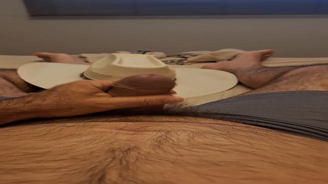 SEXTOU DE PICAO EXALANDO CHEIRAO GOSTOSO DE MACHO RE...