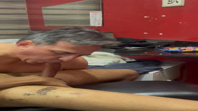 Velho casado me chupou todo ?❤️