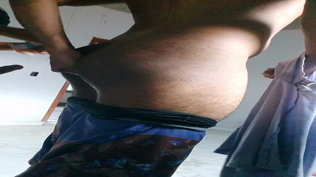 BROTHERAGE IN THE HOUSE UNDER RENOVATION IN PUTO