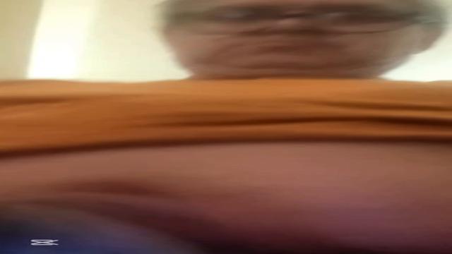 Mais um gordinho inédito rola grossa gozando 60 anos 