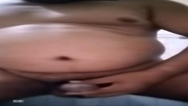 Coroa entregador de água .. safadinho dando leite no horário de almoço 