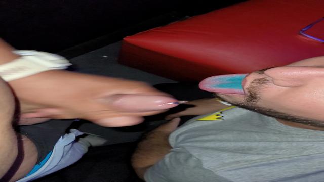 Alimentando meu bezerrinho!
