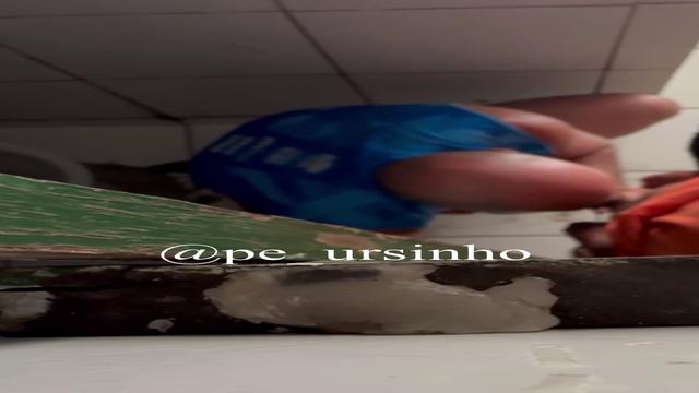 Mendigo no banheiro