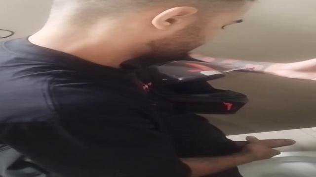 Dotado batendo uma até gozar 