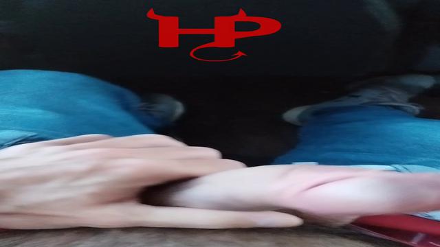 Tesão demais dentro do ônibus pra cidade de Maringá 