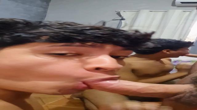 Novinho guloso parte 1.