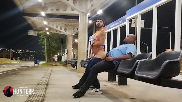 Sexo no ponto de ônibus vídeo 4