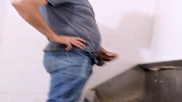 PISSING #128