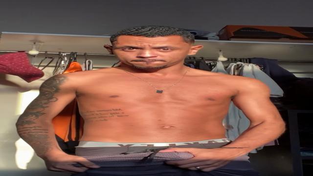 Tesao de mijo pela manhã 
