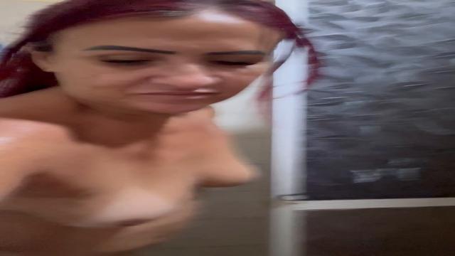 Banho com a titia 