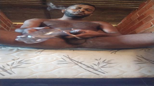 Aquele mijão gostoso ?