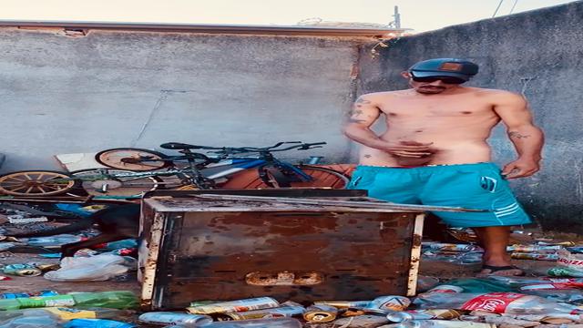 PRÉVIA: A pantera adora tomar o leitinho no final do...