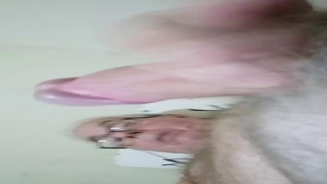 Vovo peludao batendo uma na cama pt 4