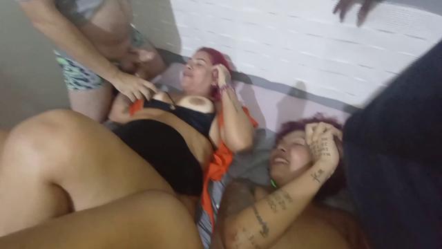 A festa acabou e suruba !!!!