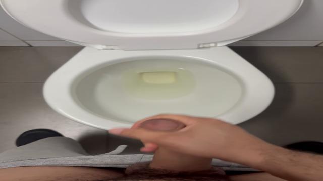 Faltou uma boca pra beber meu leite 